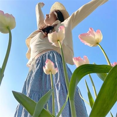鲁卜哈利沙漠:非洲的女人